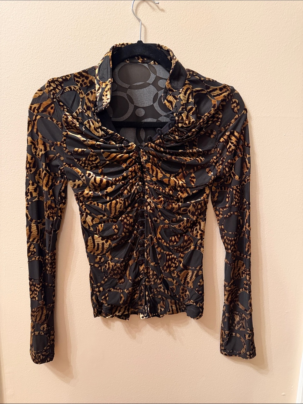 Ruched Long-Sleeve Leopard Print Top in Black and Brown
